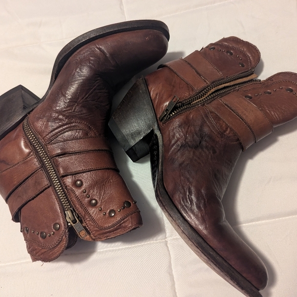 Rio Grande Leather Women's Boots - Picture 4 of 9